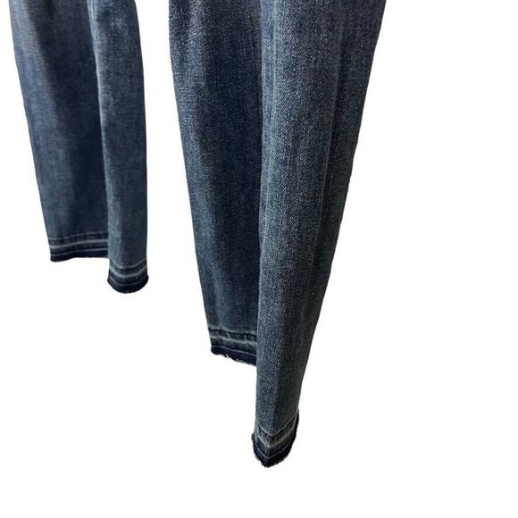 Old Navy Straight Mid Rise Raw Hem Womens Distressed Stretch Blue Jeans sz 14 - Picture 10 of 16